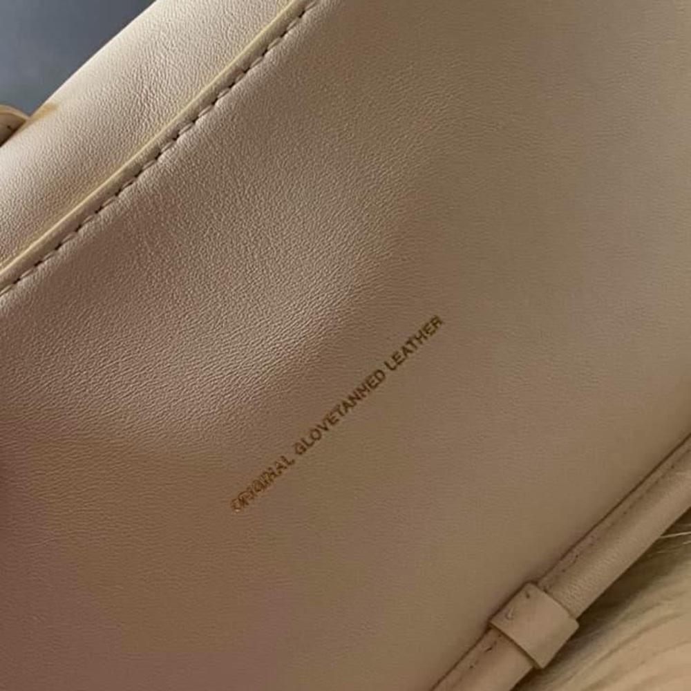 3334 - Coach Turnlock Backpack - Picture 8 of 12